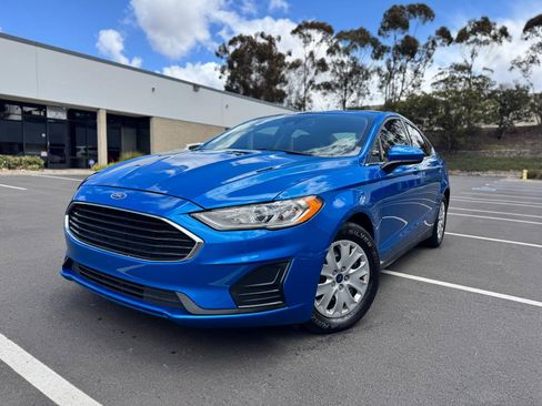 Used 2020 Ford Fusion S FWD image 1