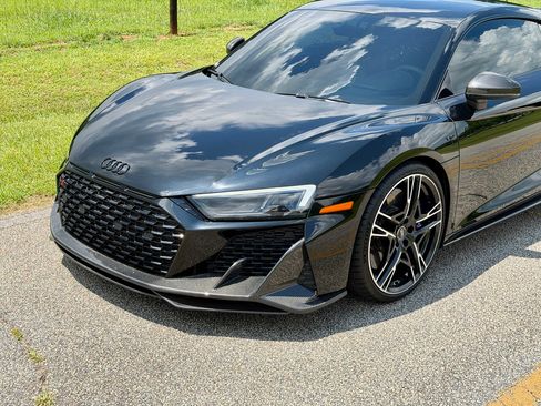 Used 2021 Audi R8 V10 performance Coupe AWD/4WD image 2