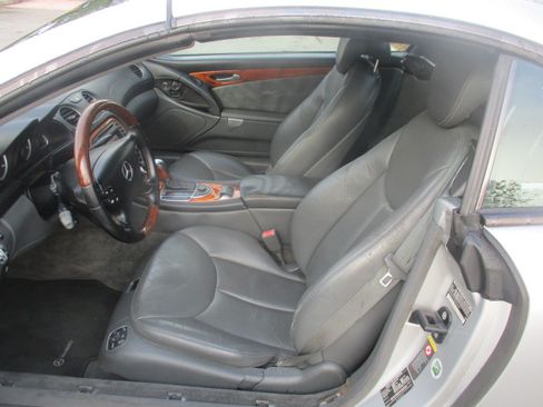 Used 2003 Mercedes-Benz SL 500 image 8