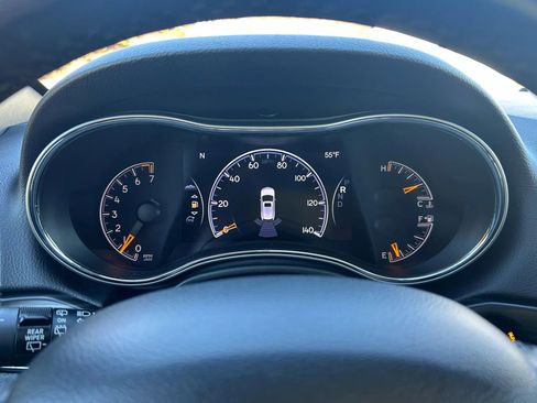 Used 2019 Jeep Grand Cherokee Limited image 44