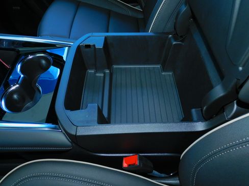New 2026 Chevrolet Suburban Premier image 43