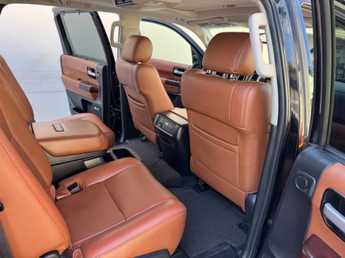 Used 2012 Toyota Sequoia Platinum image 22