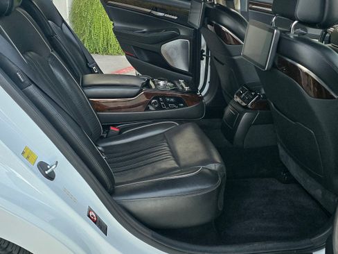 Used 2018 Genesis G90 5.0 Ultimate image 28