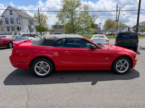 Used 2005 Ford Mustang GT image 35