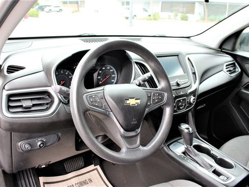 Used 2018 Chevrolet Equinox FWD LT w/ 1LT image 26