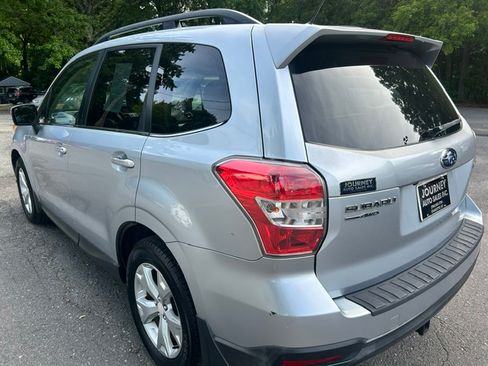 Used 2015 Subaru Forester 2.5i Limited AWD/4WD image 3