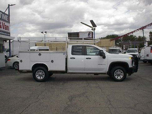 Used 2022 Chevrolet Silverado 2500 W/T RWD image 3
