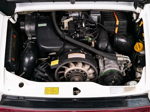 Used 1993 Porsche 911 Carrera Cabriolet RWD image 73