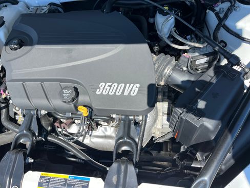 Used 2010 Chevrolet Impala LS FWD image 18