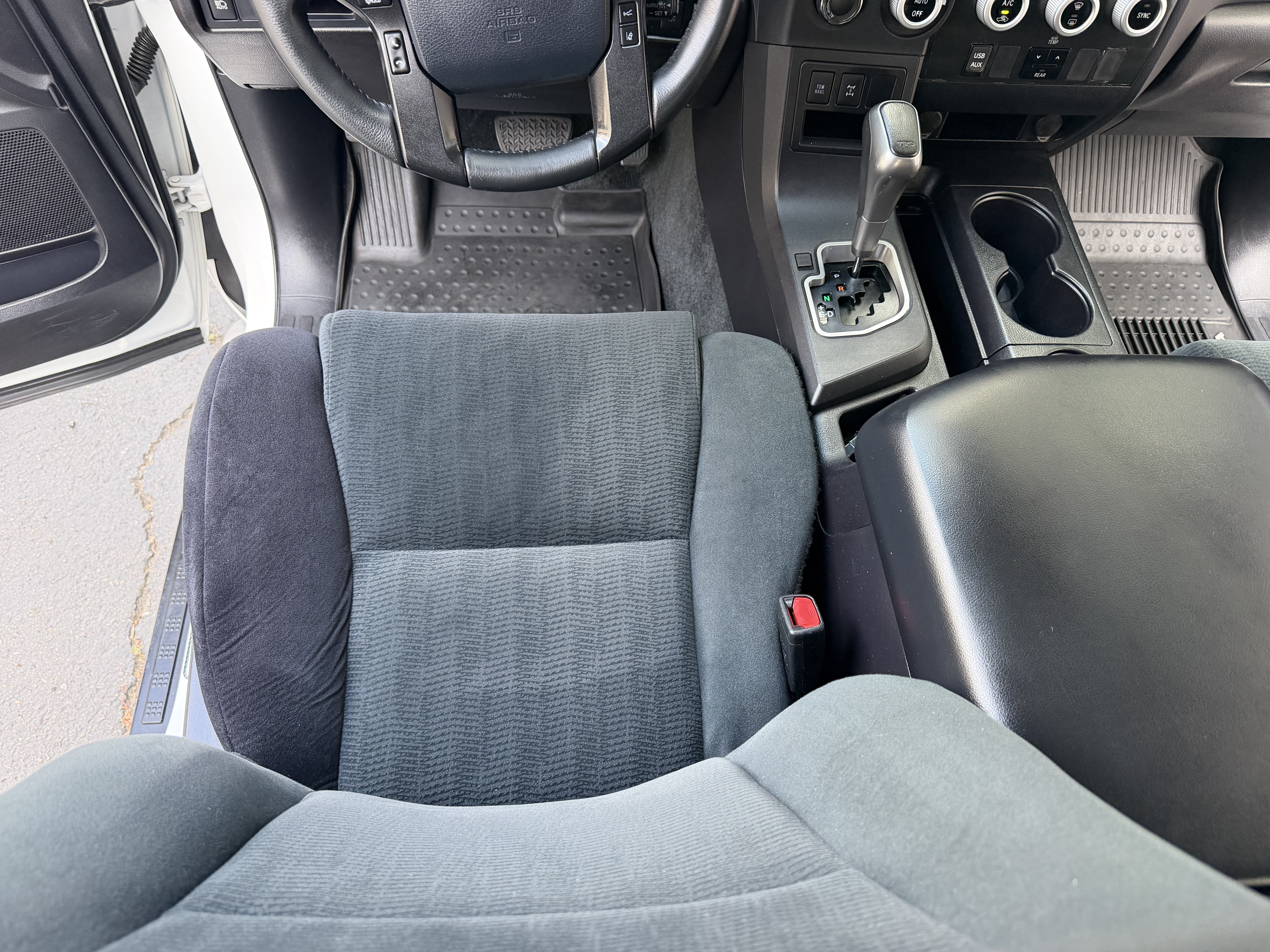 Used 2018 Toyota Sequoia TRD Sport AWD/4WD image 27