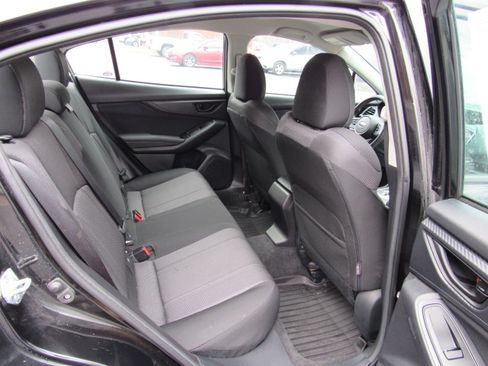 Used 2022 Subaru Impreza 2.0i Premium image 21