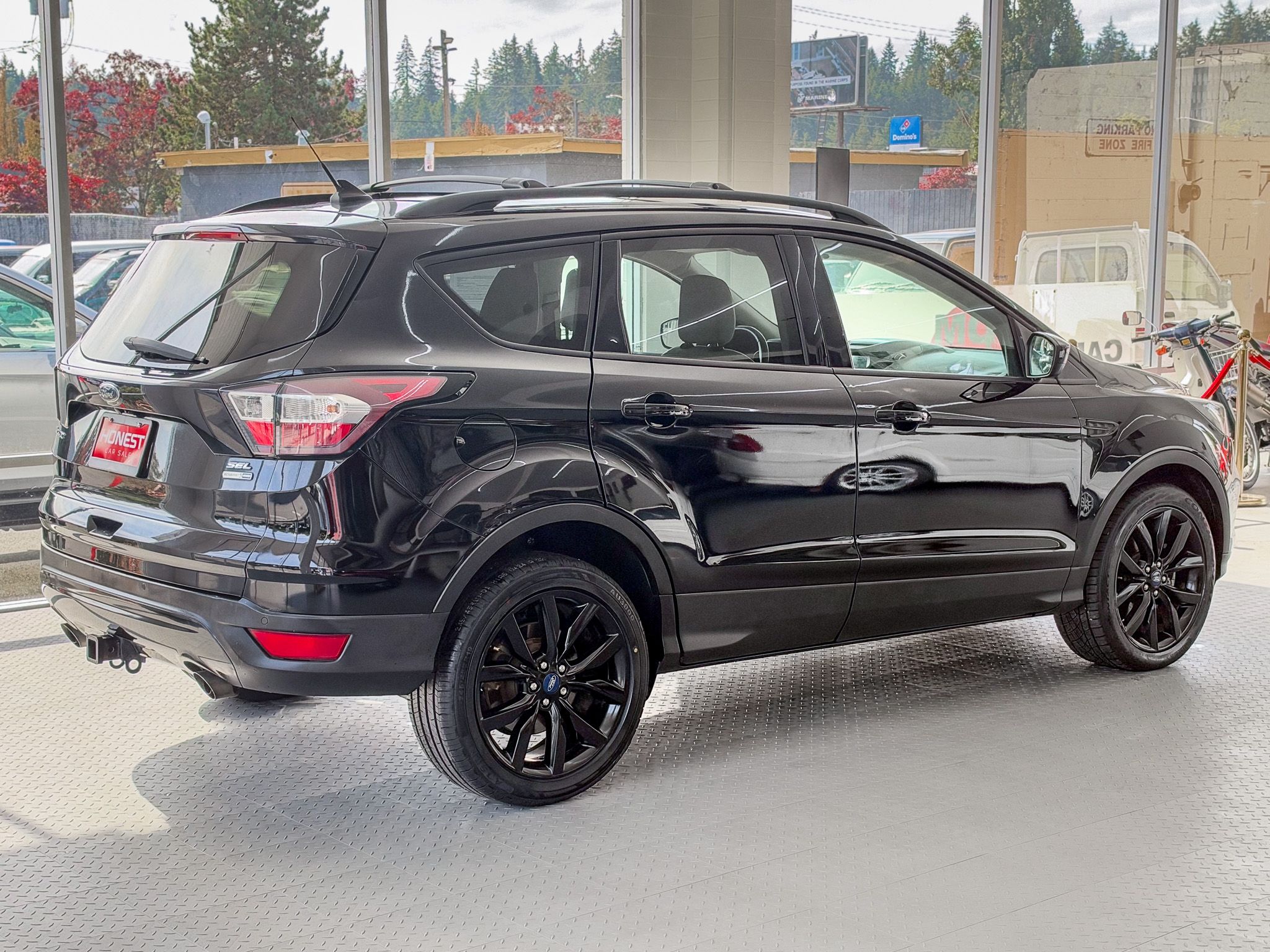 Used 2018 Ford Escape 4WD SEL image 4