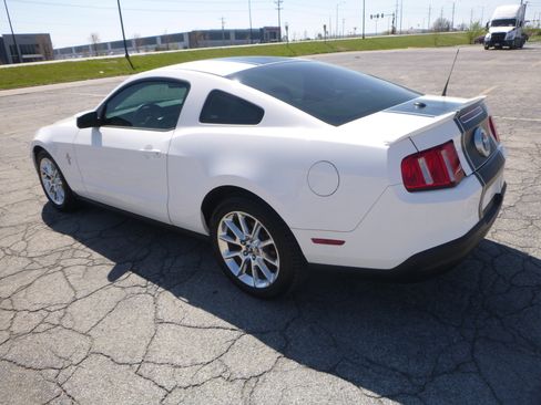 Used 2010 Ford Mustang Premium image 8