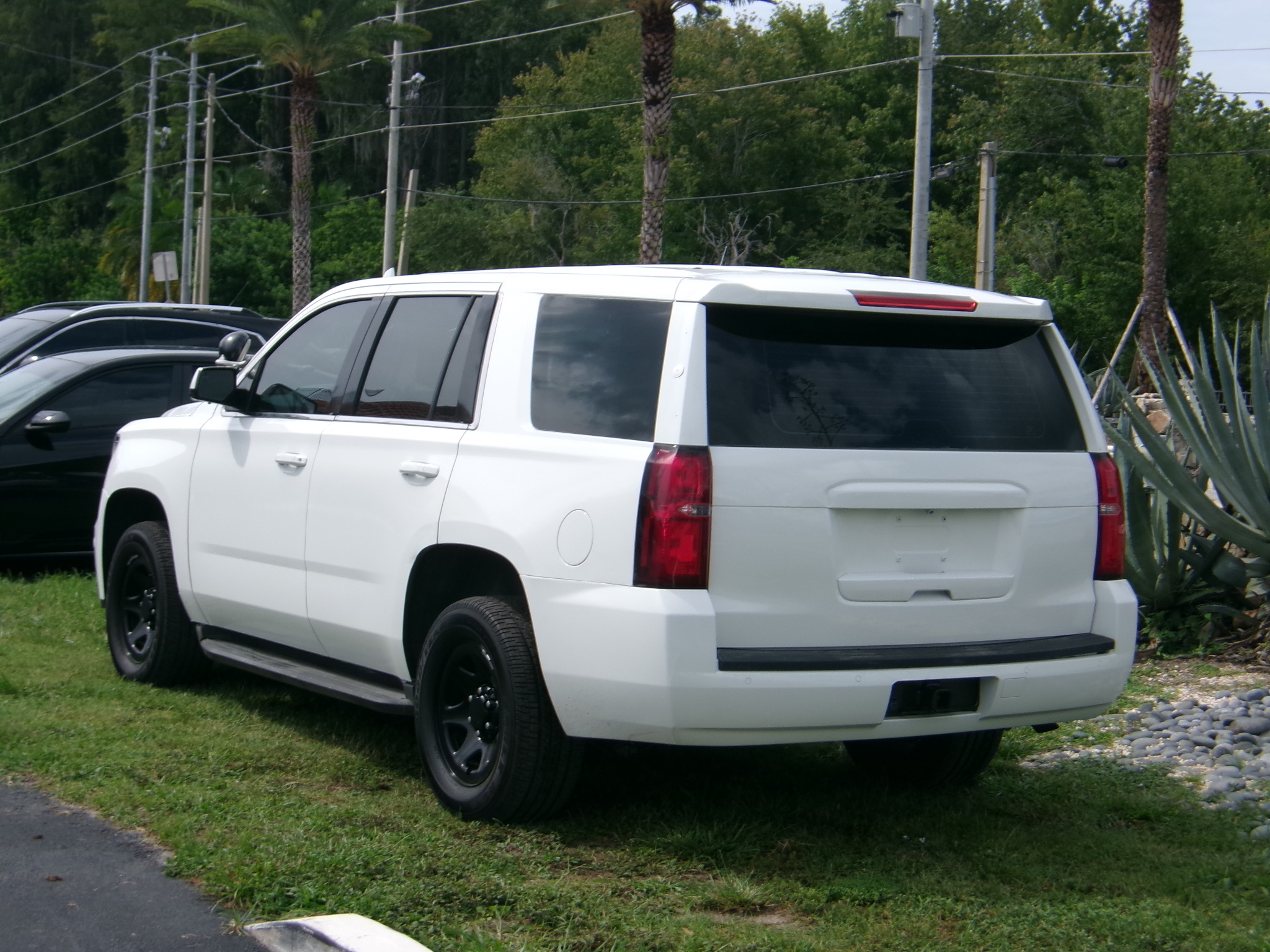 Used 2015 Chevrolet Tahoe 2WD image 3