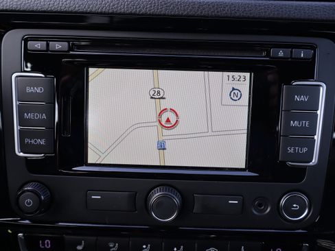 Used 2015 Volkswagen Jetta GLI image 17