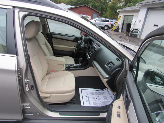 Used 2019 Subaru Outback 2.5i AWD/4WD image 19