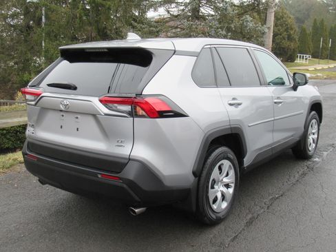 Used 2023 Toyota RAV4 LE image 7