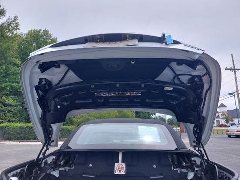 Used 2011 Chrysler 200 Touring image 26