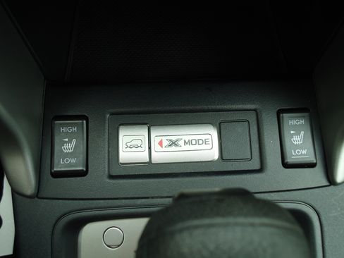 Used 2018 Subaru Forester 2.5i Premium AWD/4WD image 17
