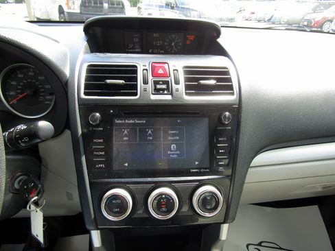 Used 2018 Subaru Forester 2.5i Premium image 21