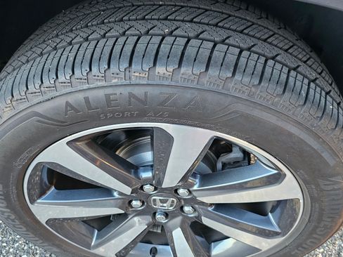 Used 2023 Honda Passport EX-L image 12