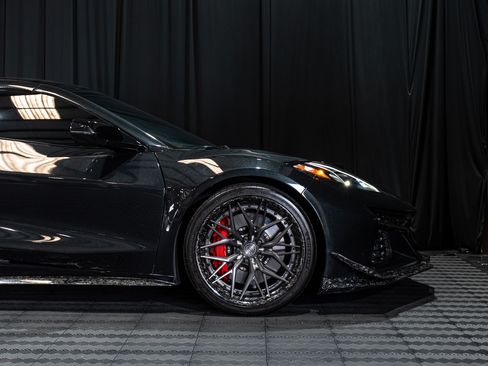 Used 2023 Chevrolet Corvette Z06 Coupe w/ 1LZ RWD image 10
