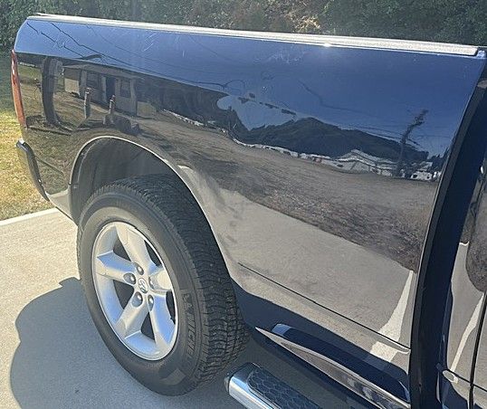 Used 2015 RAM 1500 2WD Crew Cab Sport image 9