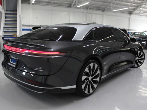 Used 2023 Lucid Air Grand Touring image 6