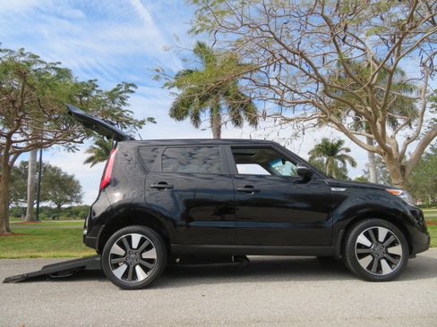 Used 2016 Kia Soul ! image 25