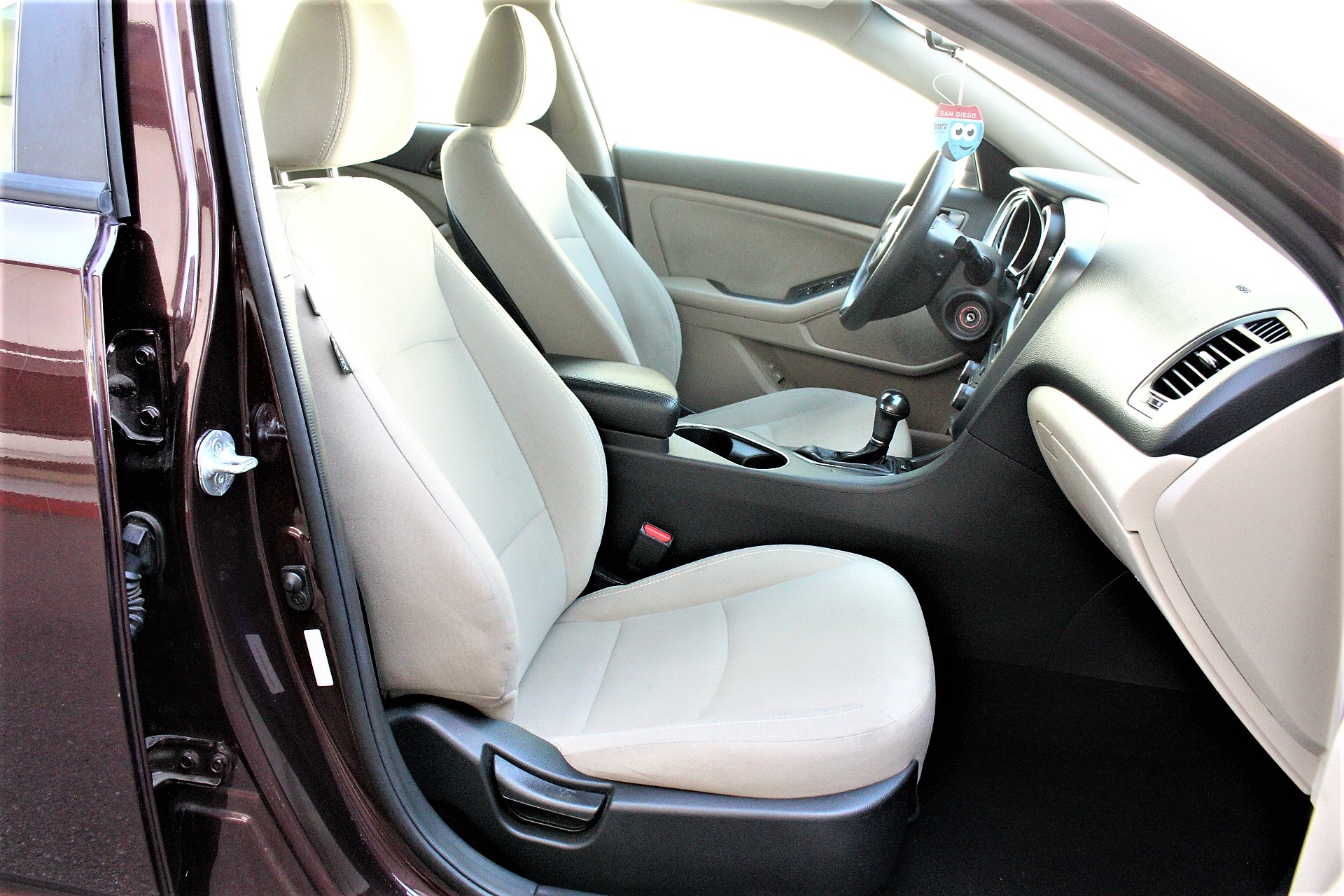 Used 2015 Kia Optima LX FWD image 18