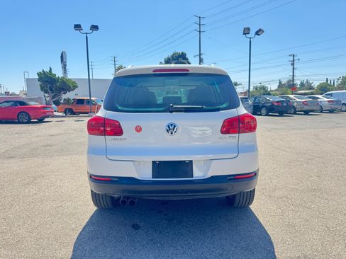 Used 2012 Volkswagen Tiguan FWD image 7