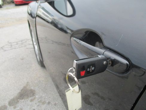 Used 2012 MAZDA MAZDA3 i Grand Touring image 11