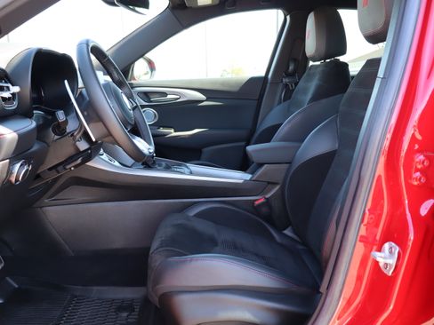 Used 2024 Dodge Hornet R/T Plus image 10