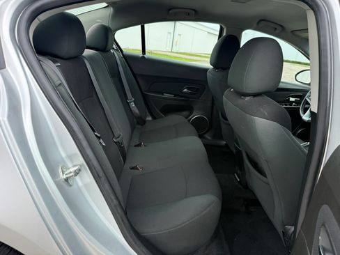 Used 2011 Chevrolet Cruze Eco FWD image 18