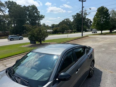 Used 2021 Nissan Altima 2.5 SR FWD image 11