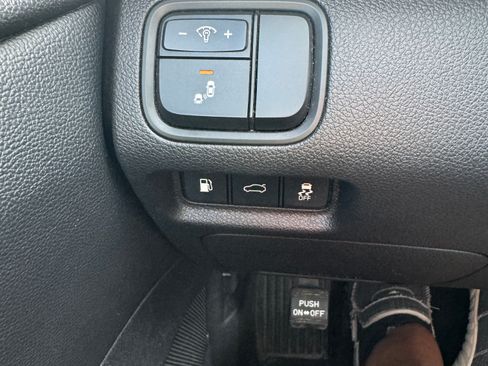 Used 2018 Kia Optima LX image 18