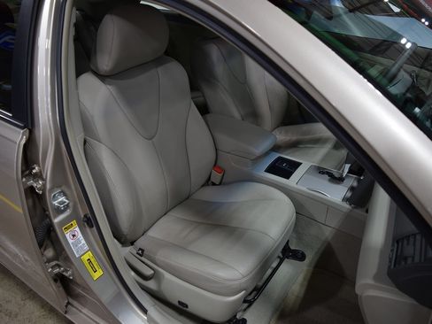 Used 2009 Toyota Camry LE image 20