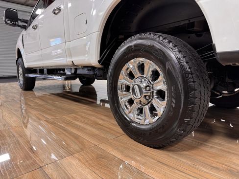 Used 2018 Ford F250 Lariat image 9