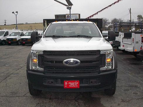 Used 2017 Ford F450 XL image 2