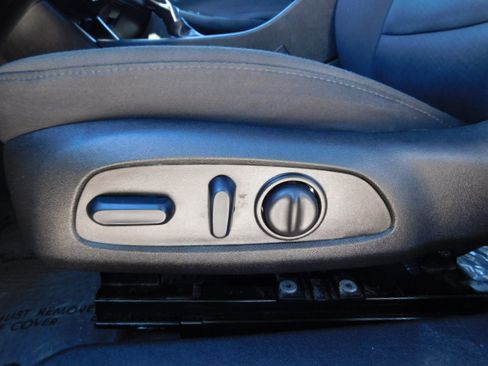 Used 2023 Chevrolet Malibu LT image 9