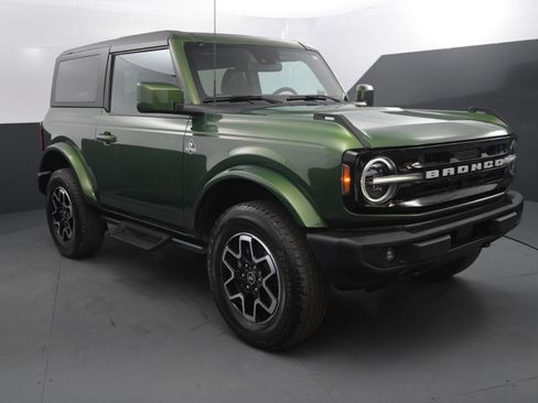 Used 2023 Ford Bronco Outer Banks image 7