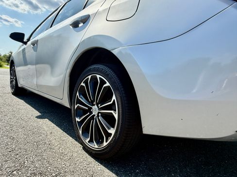 Used 2015 Toyota Corolla S Plus Sedan 4D FWD image 12