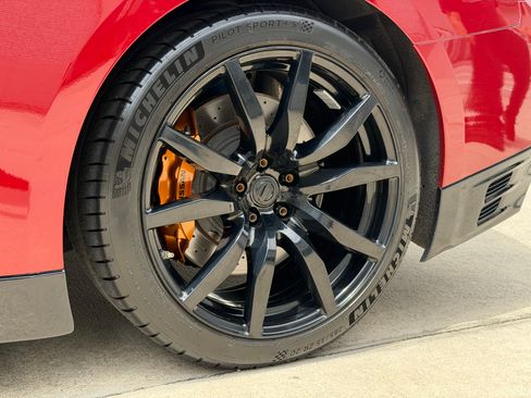 Used 2015 Nissan GT-R Premium AWD/4WD image 35
