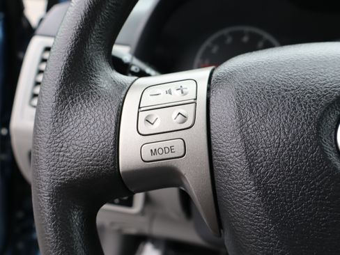 Used 2012 Toyota Corolla LE image 20