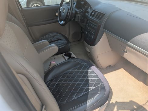Used 2008 Chevrolet Uplander LT image 12