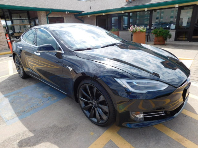 Used 2018 Tesla Model S AWD image 1