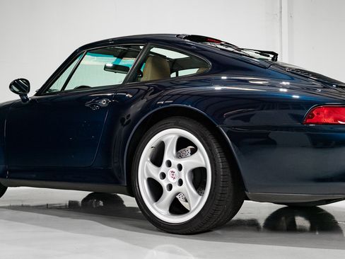 Used 1998 Porsche 911 Carrera S image 29