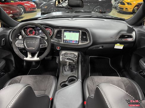Used 2023 Dodge Challenger SRT Hellcat image 15