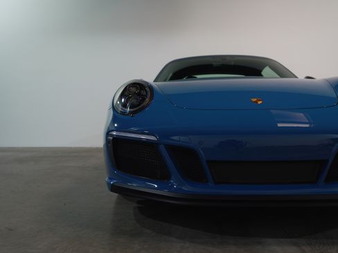 Used 2018 Porsche 911 Targa 4 GTS image 26