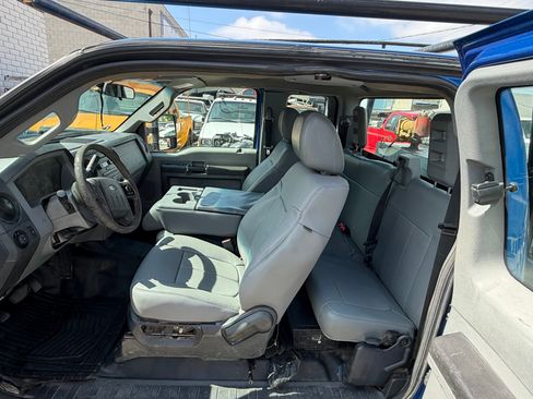 Used 2016 Ford F250 2WD SuperCab Super Duty image 11